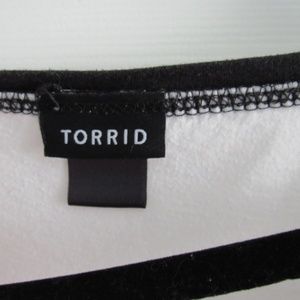 torrid Tops - Torrid white long City of Angels Baseball Tee 2X torrid Tops - Torrid white long City of Angels Baseball Tee 2X